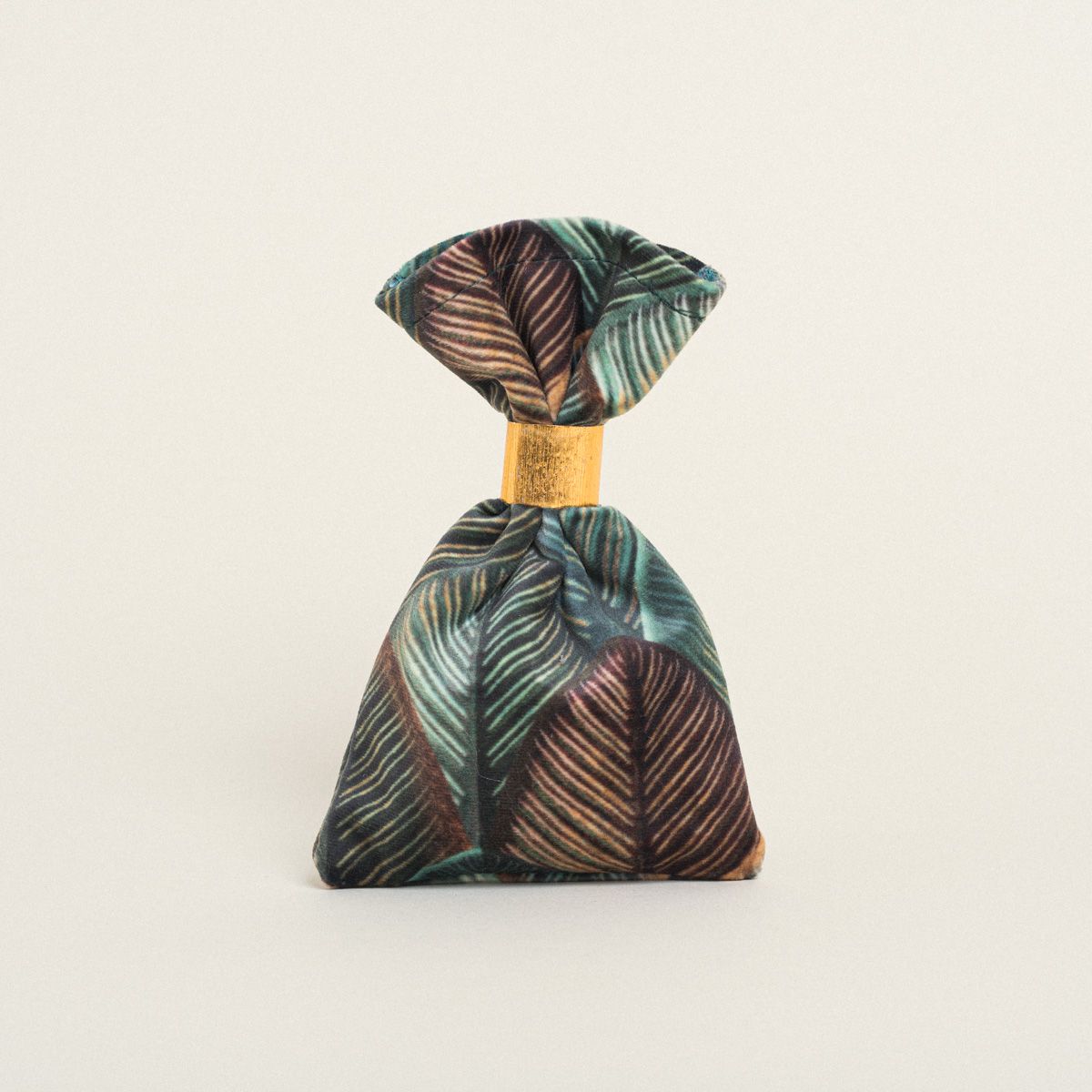 Beauty Home ΠΟΥΓΚΙ 12 x 17 cm ΒΕΛΟΥΔΟ SCALE LEAF STRUCTURE